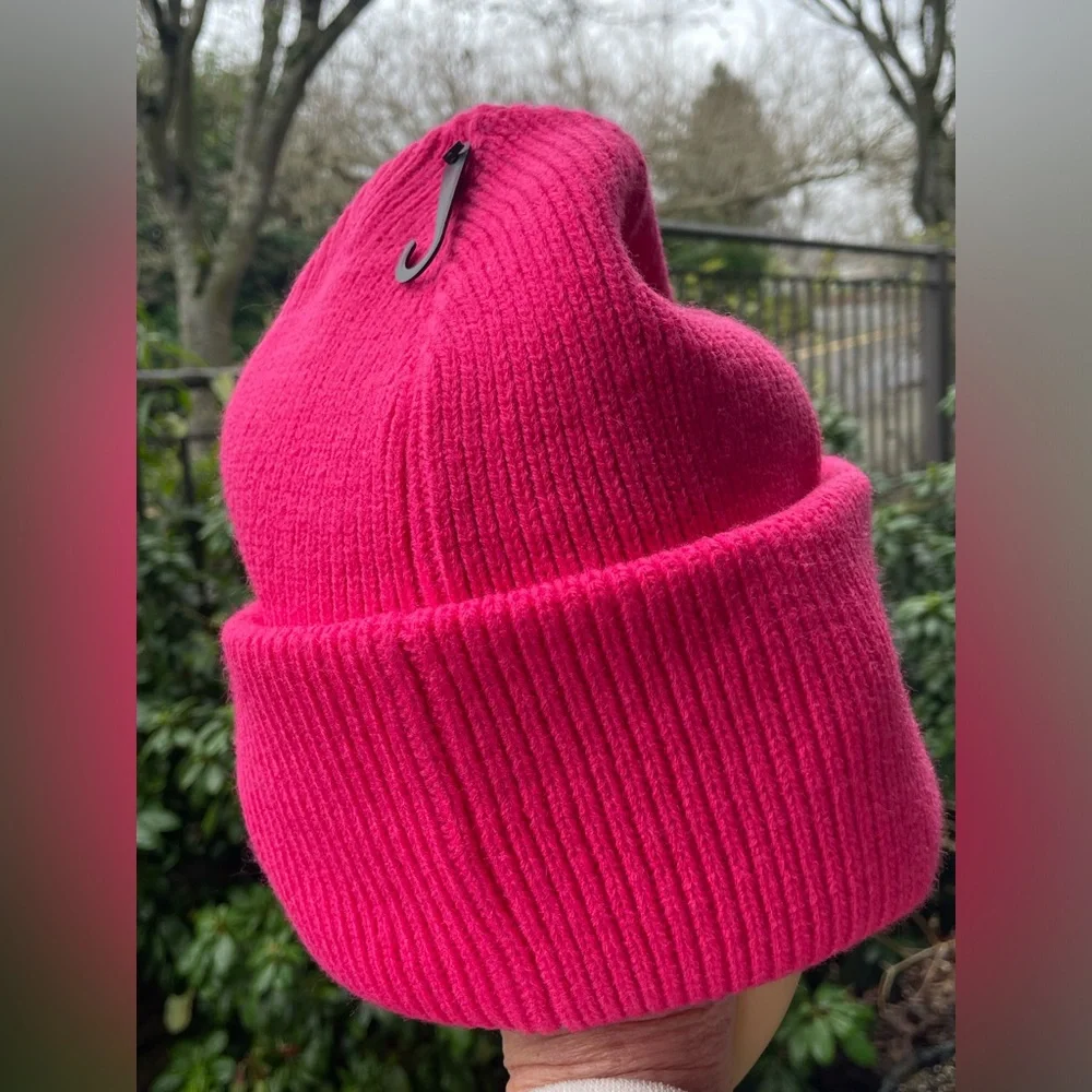 Kurt Geiger Vibrant Pink  Beanie. - Picture 6 of 15